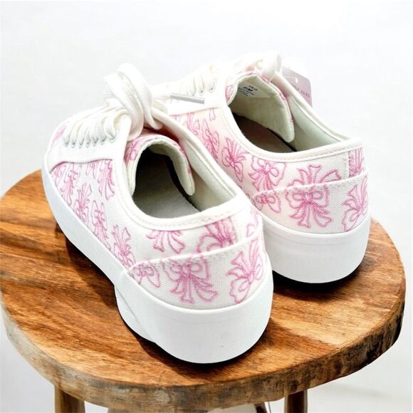 NWT Gorgeous SINCERELY JULES 6 Canvas White & Pink Bow Print COQUETTE Sneakers - Picture 4 of 12
